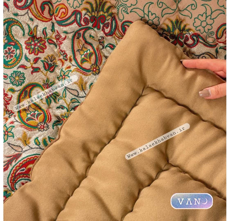 لحاف کرسی دست دوز ترمه طرح اردیبهشت کرم کد 753951