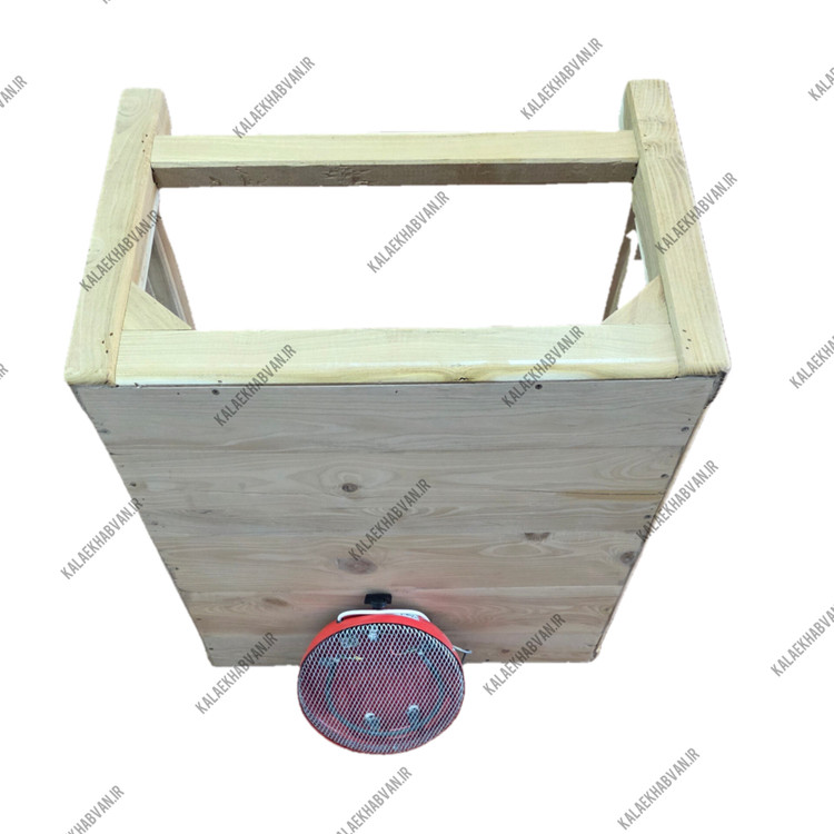 کرسی چوبی ۶۰ در ۶۰ چوب گردو و چنار